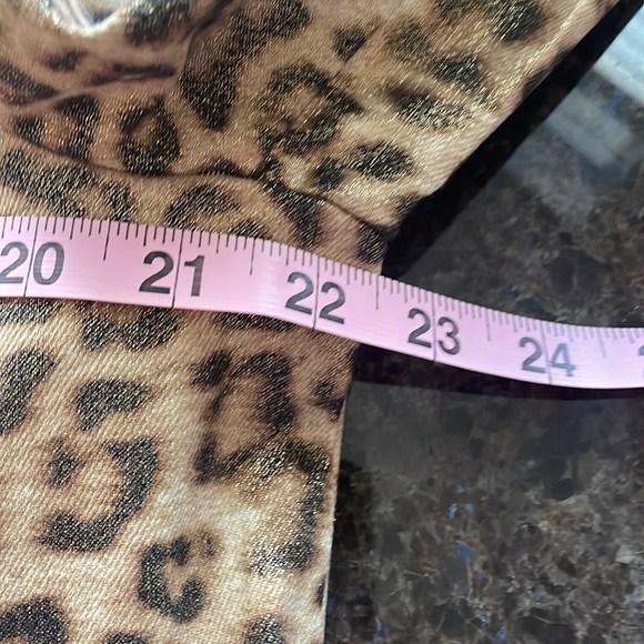 Chico’s Size 2 (12/14) NWOT Mock Neck Animal Print Long Sleeve Jacket. - Picture 12 of 12